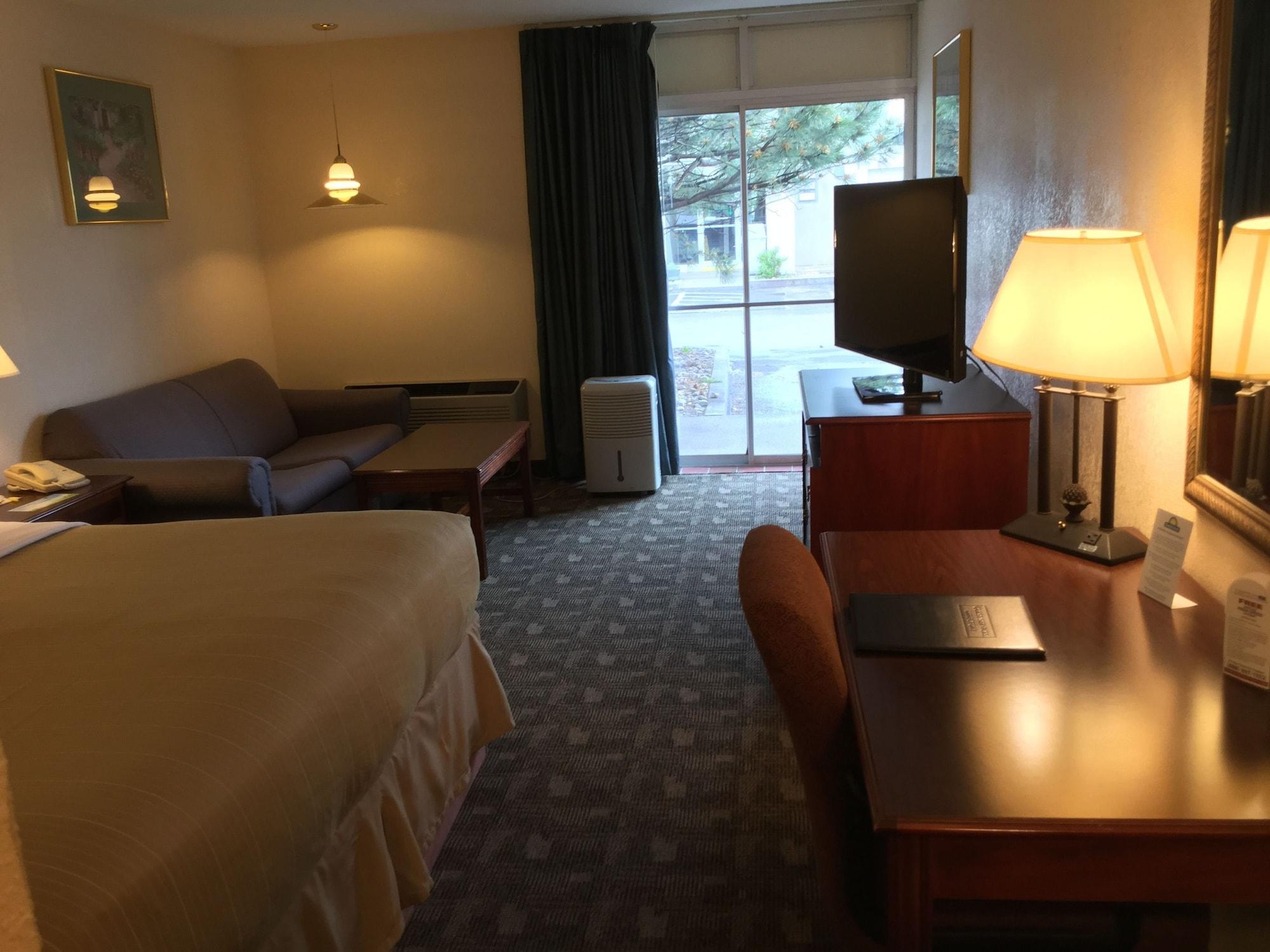 Days Inn By Wyndham Grand Island I-80 Doniphan Exteriér fotografie